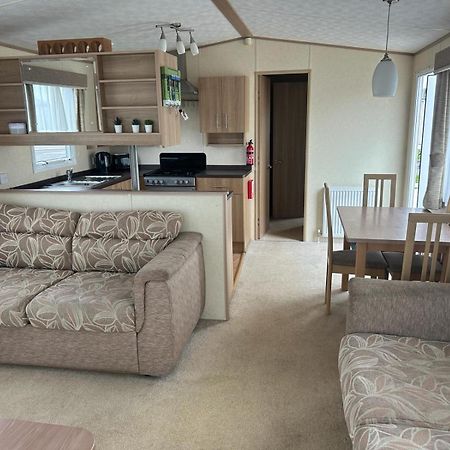Villa Sunny Escape Selsey Exterior foto